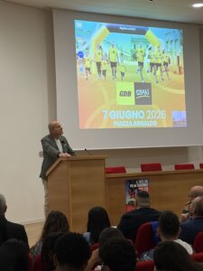 Giuliano Noci, Direttore Hub della Conoscenza, durante la presentazione dei project work con Avis Brescia 