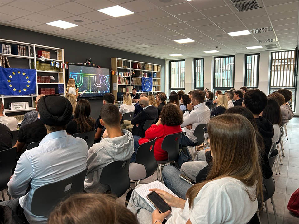 Giovani, imprese e futuro: al Don Milani la restituzione dei Project Work dell’Hub della Conoscenza